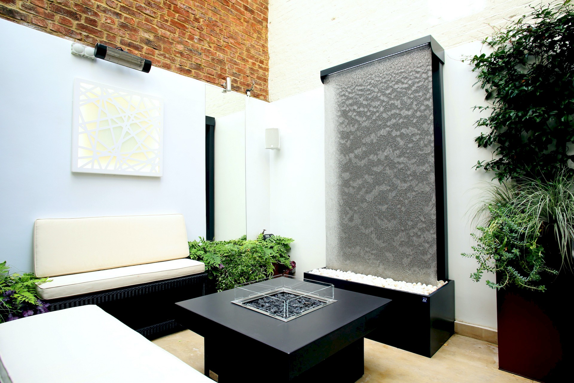 Courtyard Garden AquaVeil® Water Wall image